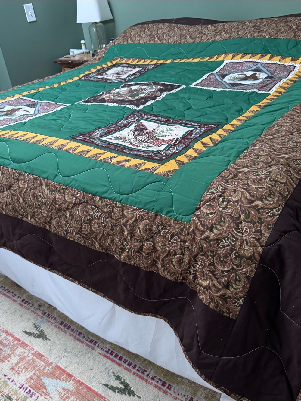 Green Patchwork Fowl bird Quilt with Yellow Accent Border - handmade - Picture 5 of 16